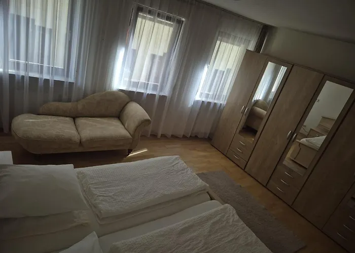 招待所 Haus Sofia